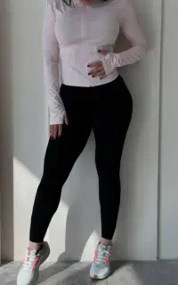 نیازمند مدل خانم
