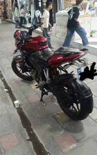 ns 200