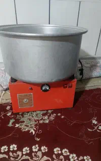 پشمک زن