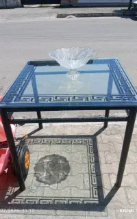 میز فلیزی بدون صندلی
