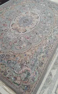 دو عدد رو فرشی نو 9 متری