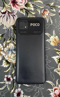 پوکو C40