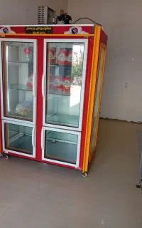 فروش یخچال و‌میز کار مرغ فروشی