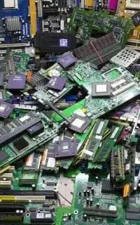 خریدار کامپیوتر و موبایل قدیمی و ضایعات
