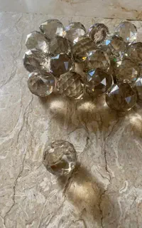 تعدادی کریستال لوستر نووسالم‌