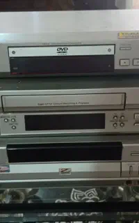 دستگاه پخش کننده