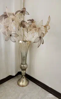 گل و گلدان
