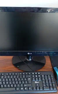 کیس و مانیتور