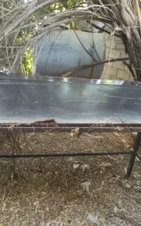 تخت آهنی