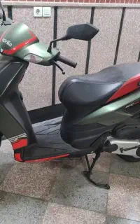 آپریلیا sr 150