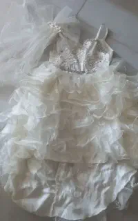 لباس عروس بچگانه