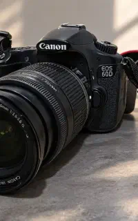 دوربین  60D