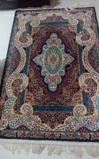 فرش    ۱ در ۱ ونیم متری دست بافت گونه  ۷۰۰ شانه