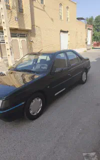 پژو 405 مدل 83 تمیز