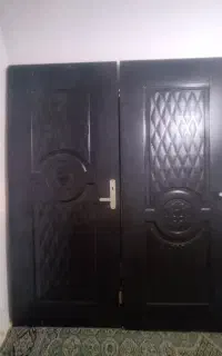 دو عدد لنگه درب چوبی