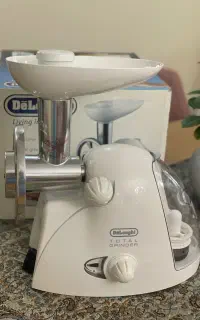 چرخگوشت و سوسیس ساز دلونگی