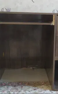 میز مطالعه و کامپیوتر
