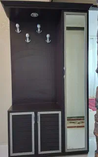 جاکفشی و جالباسی اینه دار
