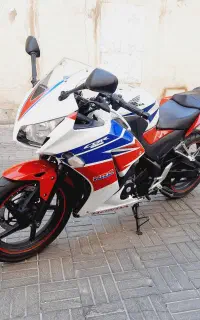 هوندا cbr 300
