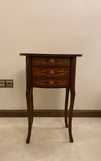 میز چوبی معرق کشودار