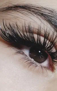 خدمات و آموزش تخصصی مژه و ناخن (اکستنشن،کاشت،لیفت)