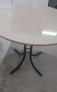 میز غذاخوریم