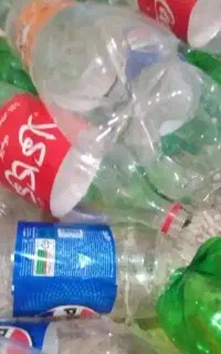 شیشه نوشابه خالی