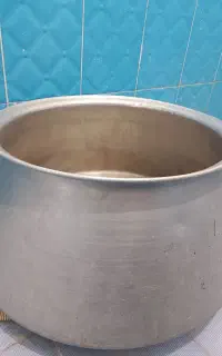 دیگ بزرگ