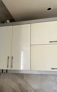 تعدادی درب کابینت هایگلاس