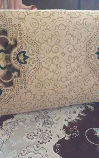 یک جفت پشتی بزرگ