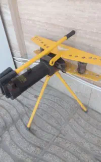 دستگاه خم و پرس