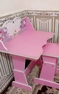 میز وصندلی درحدنو