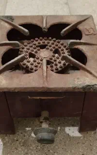 گاز وکمد قدیمی میز تلفن وغیره