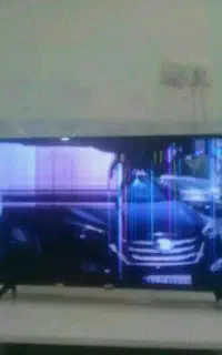 تلویزیون ۳۲ سام ضربه خورده