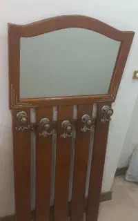 جا لباسی دیوارکوب