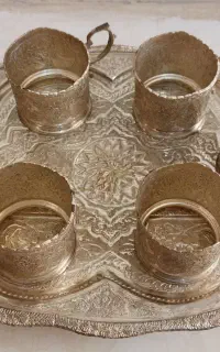 ظروف(گالش) شربت خوری و سینی قدیمی نقره نما