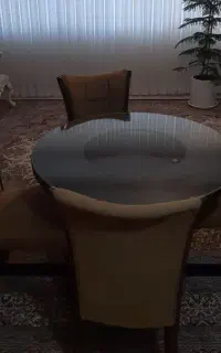 میزغذاخوری ۴ نفره سالم