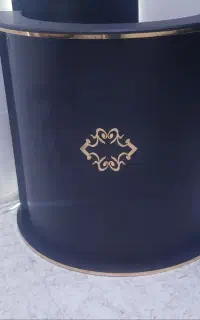 وسایل ارایشگاه (کانتر یا میز منشی، میز آرایش)