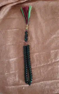 یک عدد سنگ سندلوس به فروش میرسد