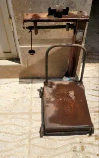 باسکول ترازو ۱۰۰ کیلویی عتیقه درحد نو بسیار دقیق