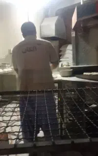 کارگر خمیرگیر چونه گیر شاطر