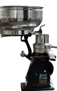 دستگاه خامه گیر دستی