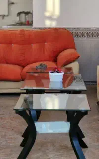 مبل راحتی و جلو مبلی
