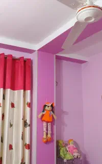 نقاش ساختمان و چوب