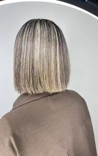 مدل جهت تکمیل آلبوم کاری