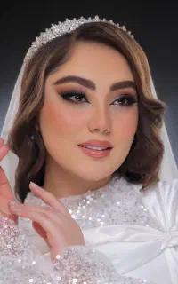 میکاپ و شنیون تخصصی و باکیفیت  (عروس و همراهی)
