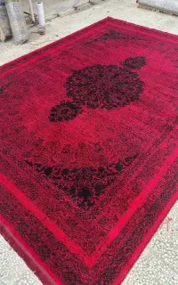 فرش هاش لاکی و قرمز