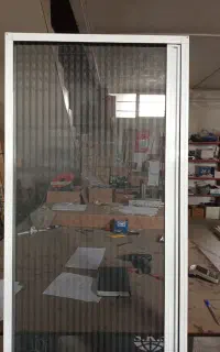 توری و پشه بند کشویی