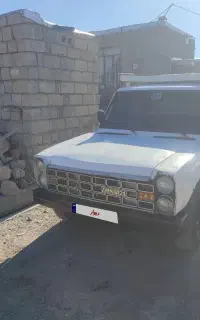 نیسان سفید 89