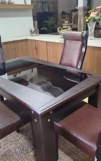 میز نهارخوری